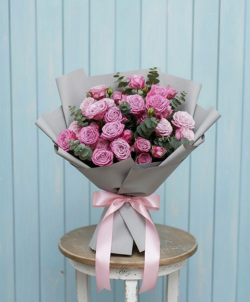 Букет цветов из: Розы в Красном Маныче