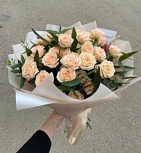 Букет Кремовые розы Латте в Красном Маныче
