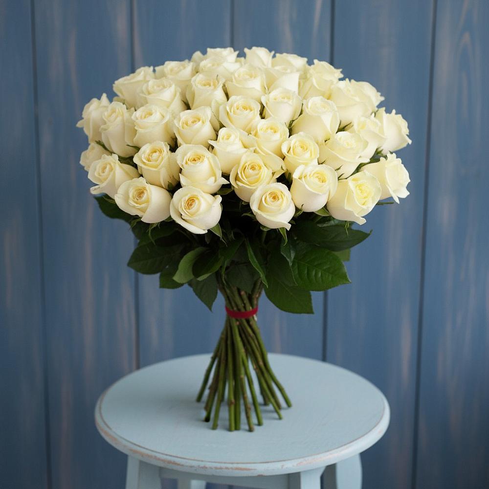 Букет 51 Белая роза Эдлесс Лав в Красном Маныче