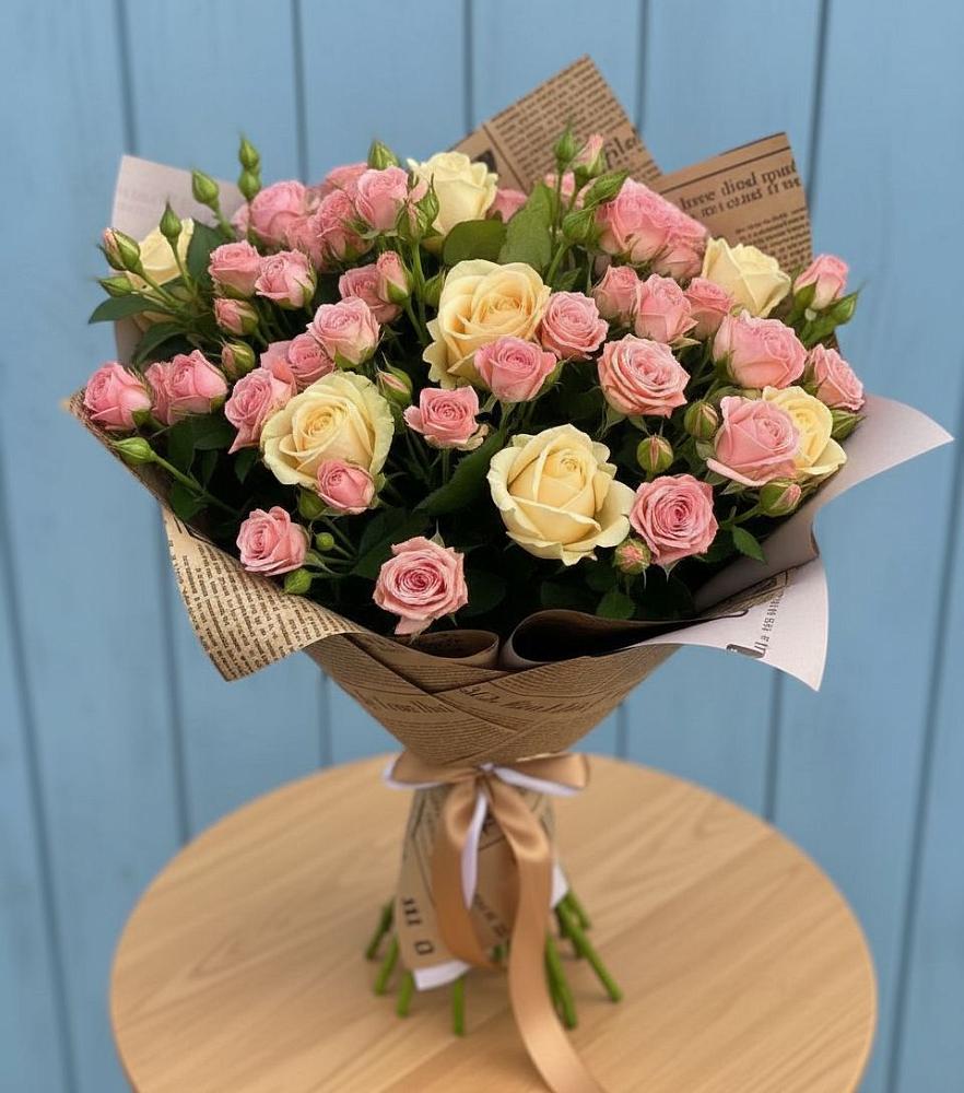 Букет цветов из: Розы в Красном Маныче