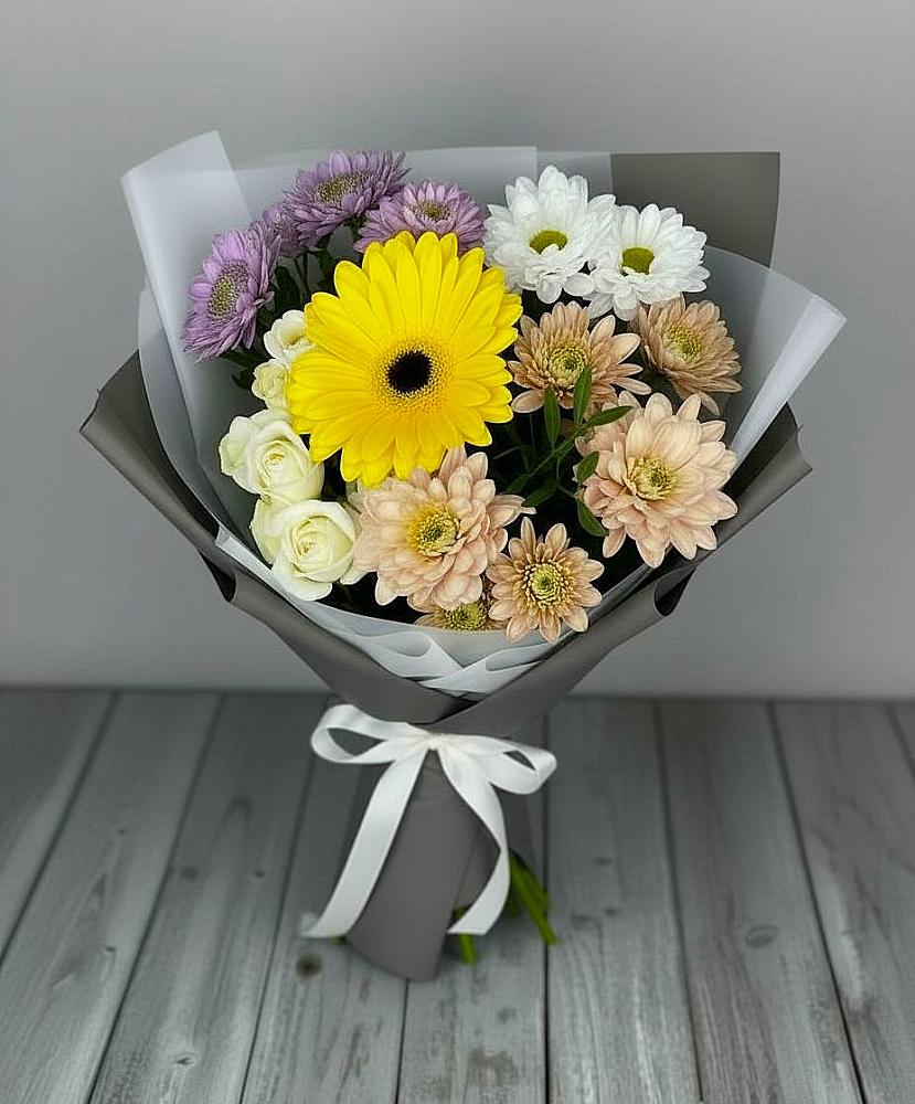 Букет цветов из: Розы, Герберы и Хризантемы в Красном Маныче