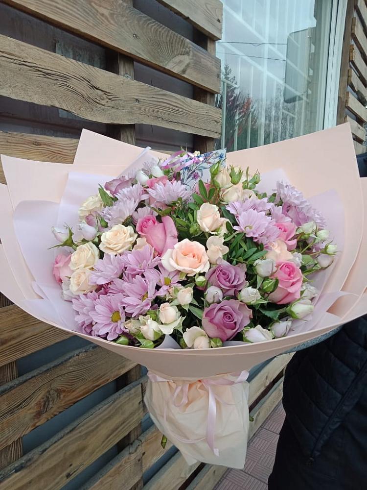 Букет цветов из: Розы и Хризантемы в Красном Маныче