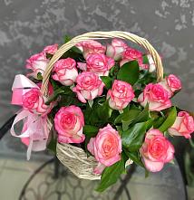 Цветочная композиция из Розы в корзине #REPLACE_PRED# Красном Маныче