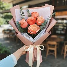 Букет цветов из:  Розы в Красном Маныче