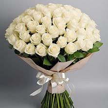 Букет 101 беля роза Белоснежка в Красном Маныче