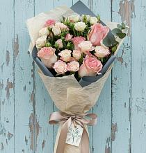 Букет цветов из:  Розы в Красном Маныче