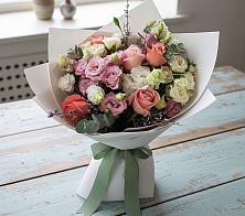 Букет цветов из:  Розы, Лизиантусы и Гвоздики в Красном Маныче