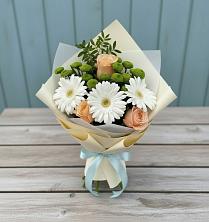 Букет цветов из:  Герберы, Розы и Хризантемы в Красном Маныче