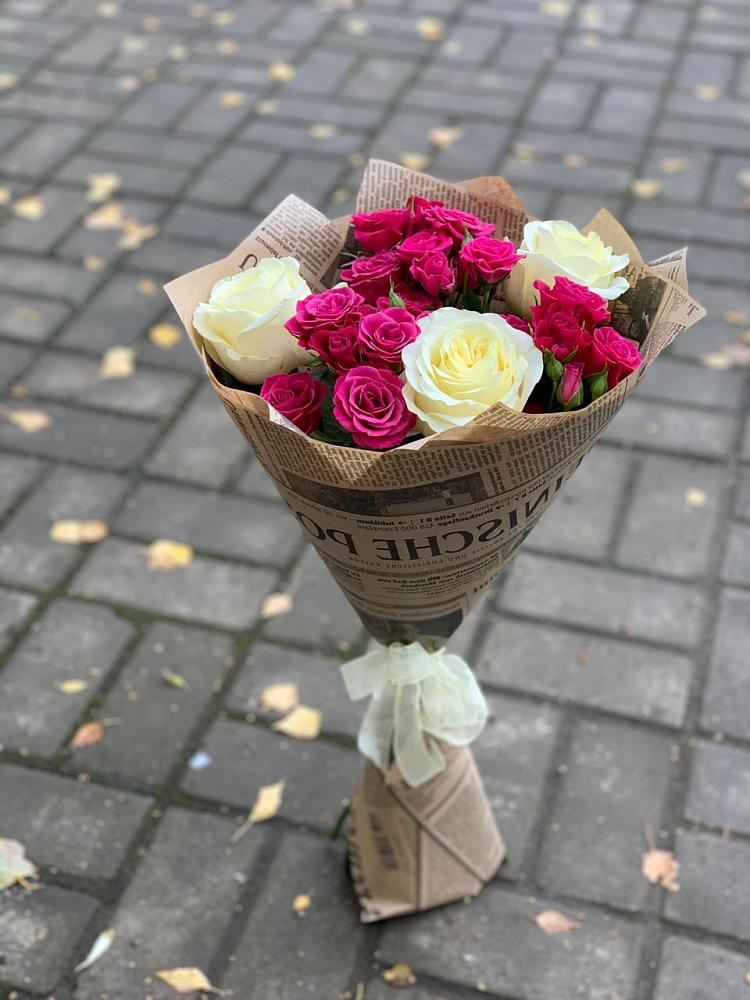 Букет цветов из: Розы в Красном Маныче