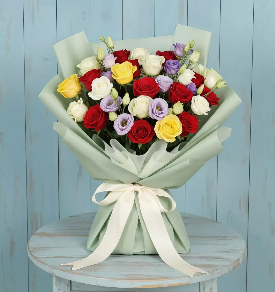 Букет цветов из: Розы в Красном Маныче