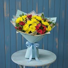 Букет цветов из:  Альстромерии и Хризантемы #REPLACE_PRED# Красном Маныче