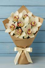 Букет цветов из:  Орхидеи и Розы в Красном Маныче